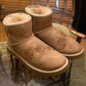 UGG Classic Mini With Details - Authentic!